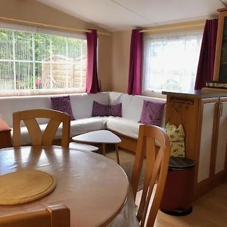 Campsite Mobil 4 Personnes, Entre Riviere Et *